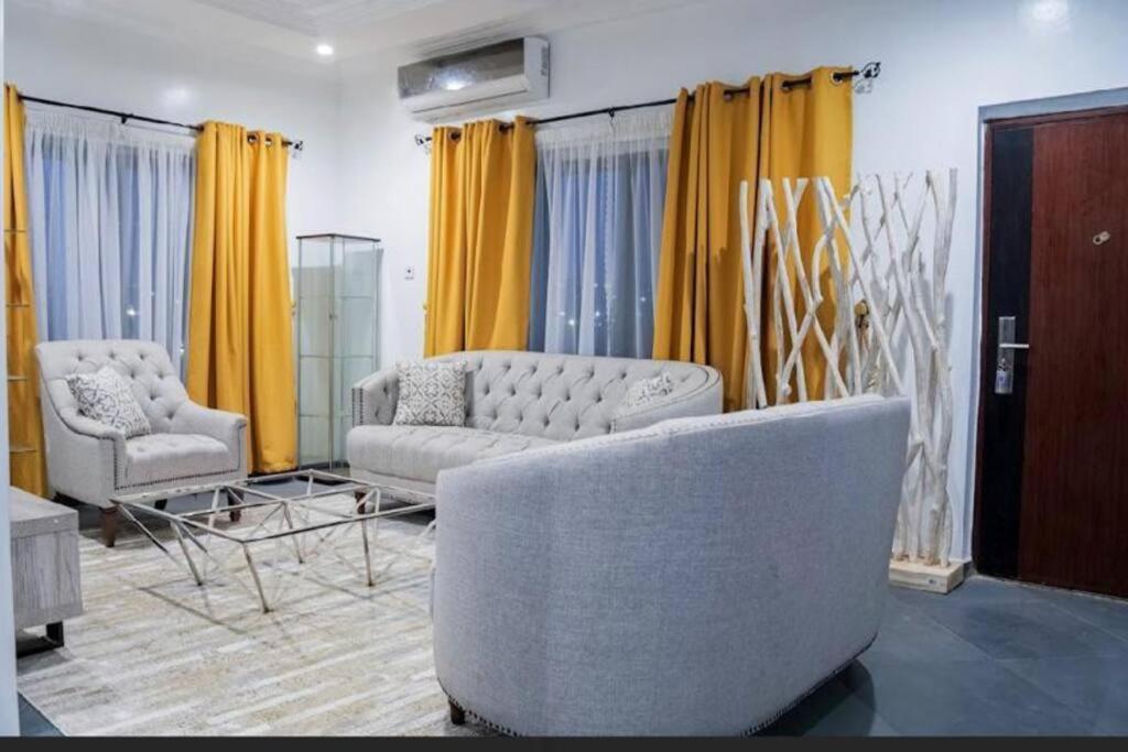 Cozy Penthouse ,Accra Ghana Owuraman ภายนอก รูปภาพ